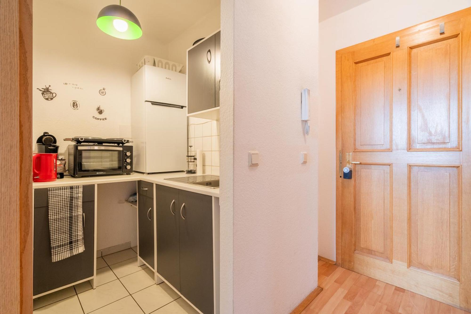 Gemuetliche Dachgeschosswohnung -Waldstrassenviertel Leipzig Exterior foto